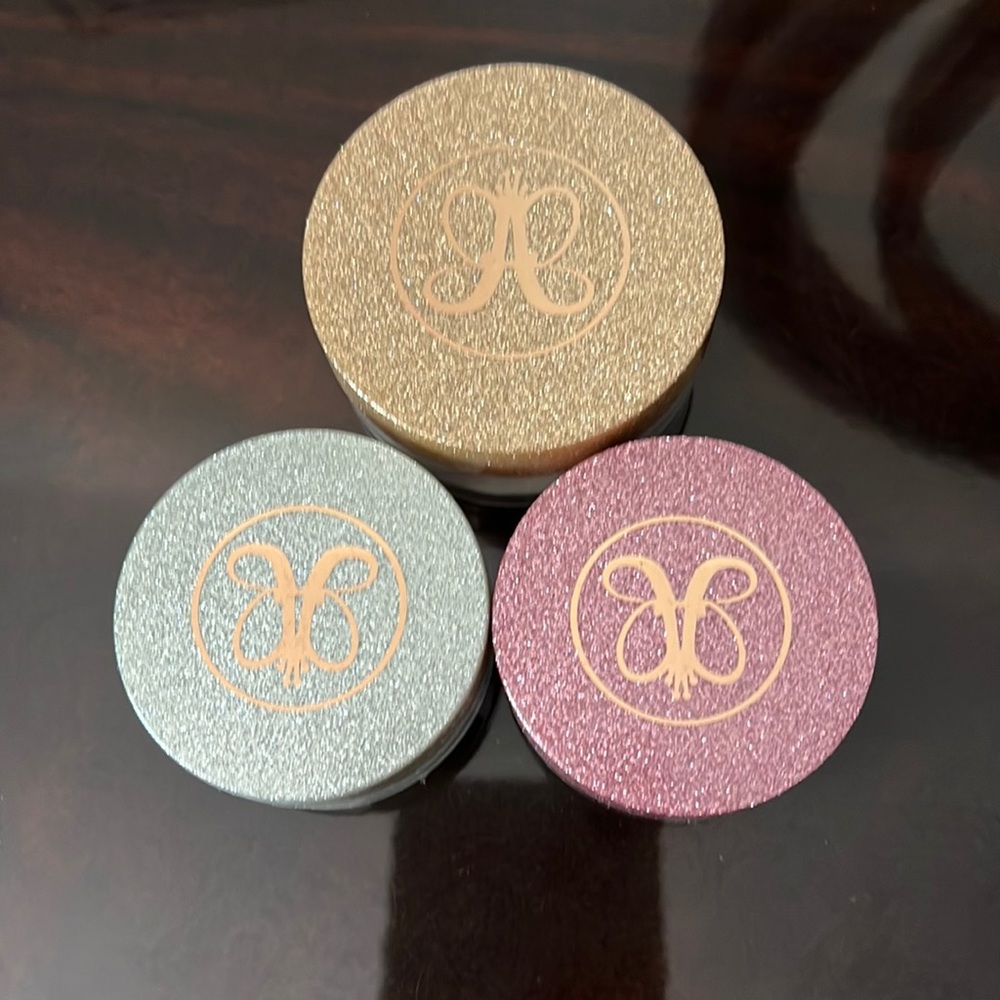 3 Anastasia Beverly Hills Loose Highlighters